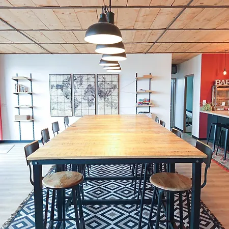 Magnifique Loft Urbain Centre, Gare Et Parking Prive 아파트 르망