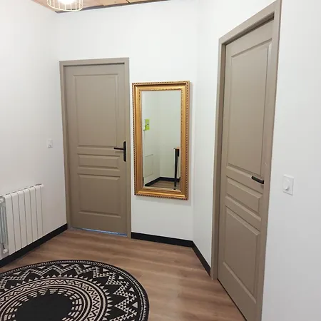 Magnifique Loft Urbain Centre, Gare Et Parking Prive 아파트