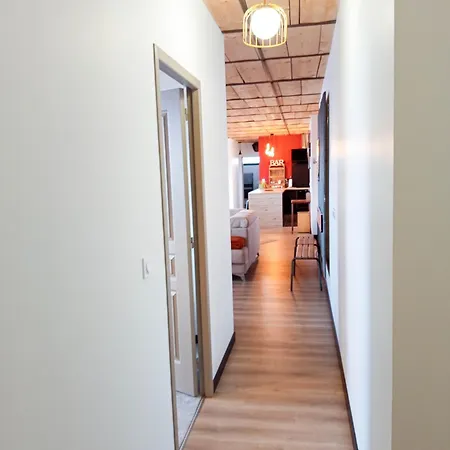 Magnifique Loft Urbain Centre, Gare Et Parking Prive 아파트